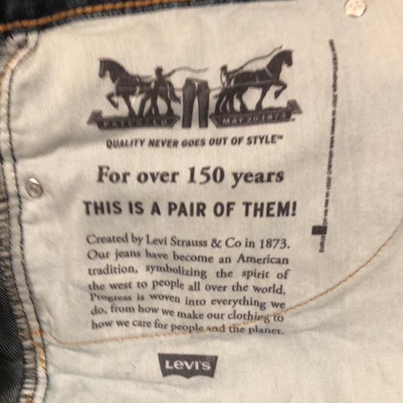 Plus Size LEVIS 54W x 32L - Picture 5 of 10